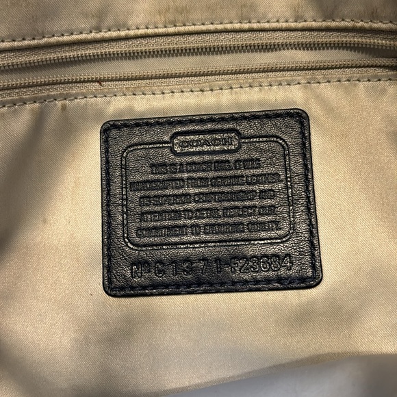 Coach Ashley Purse - Picture 8 of 9